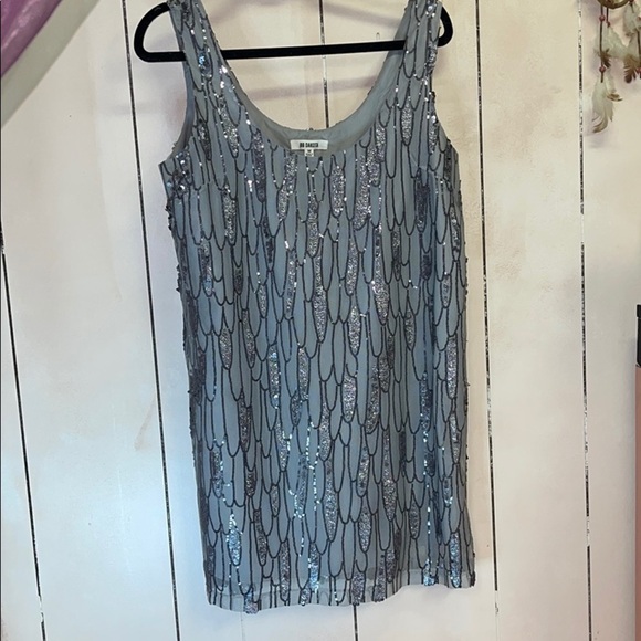 BB Dakota Roselynn Sequin silver grey lined Tank party  Dress sz Medium New - Picture 4 of 5